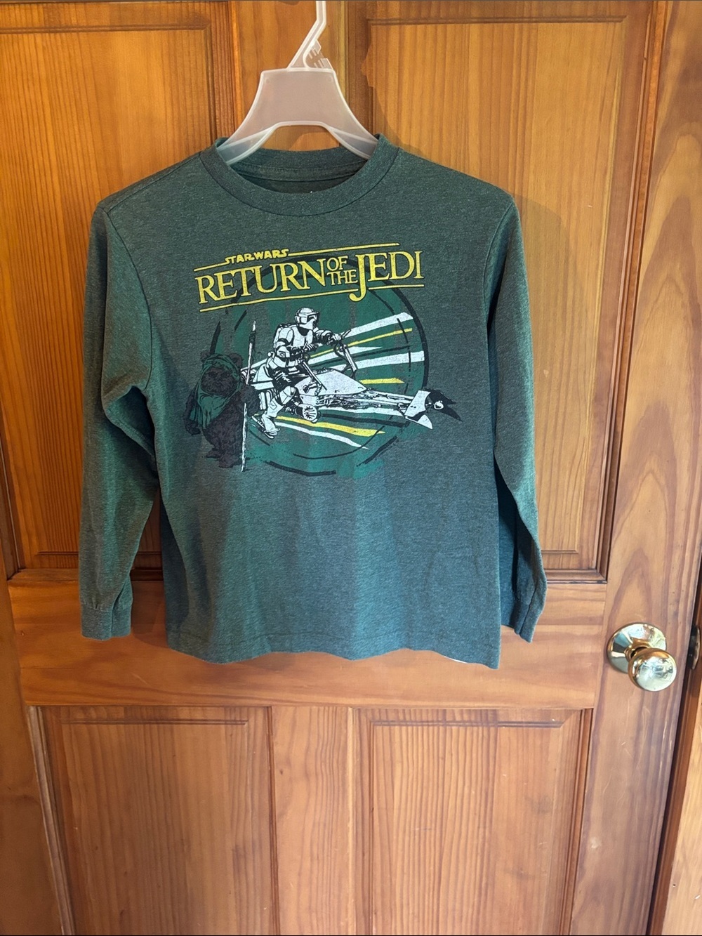 Old Navy Kids Long Sleeve Star Wars Return of the Jedi Green Tee